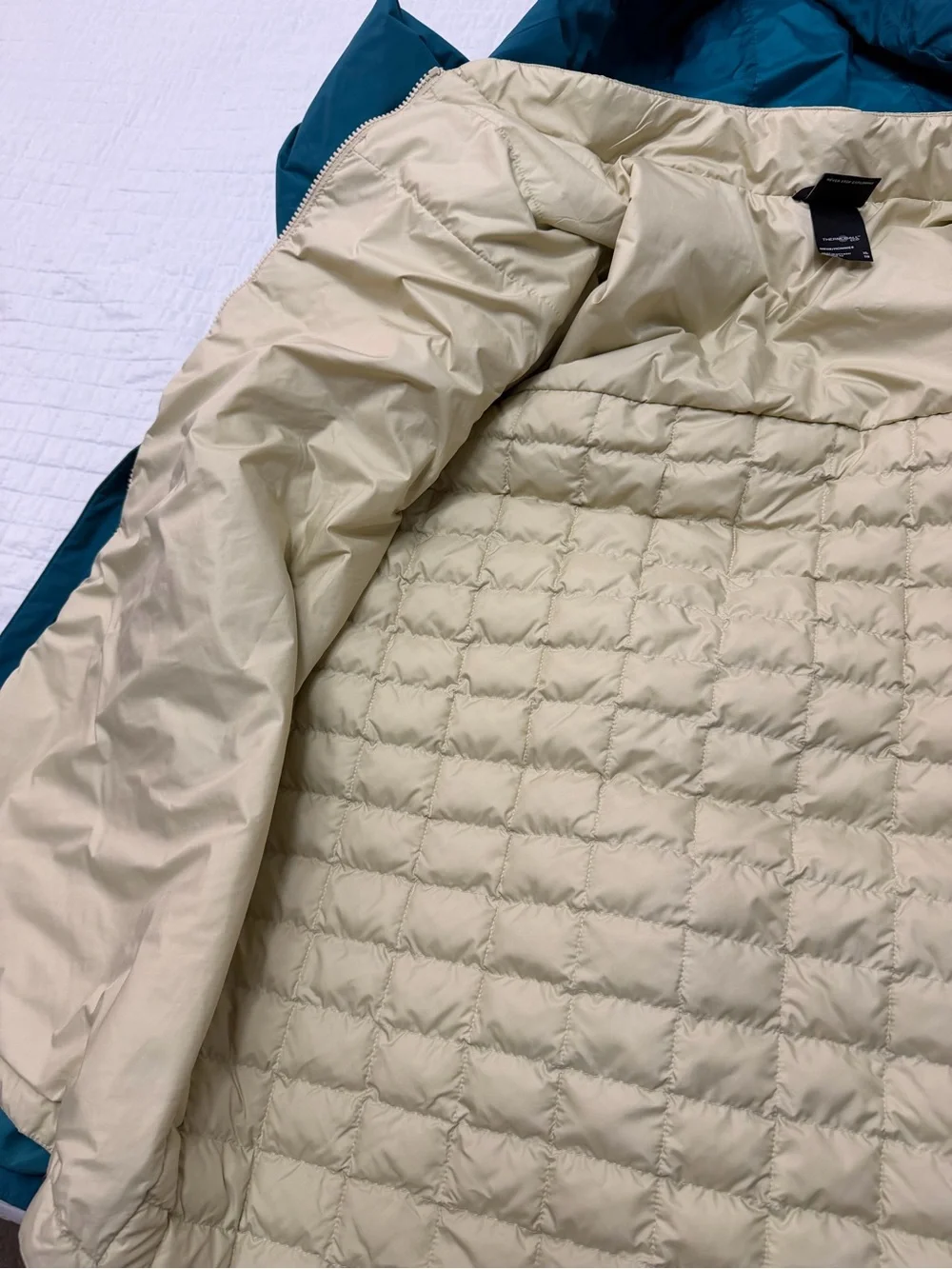 The North Face ThermoBall Eco Hooded Jacket Mens XL Blue Waterproof